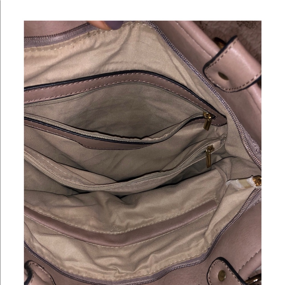 Beautiful Faux Leather Fringe Bag - Picture 4 of 4